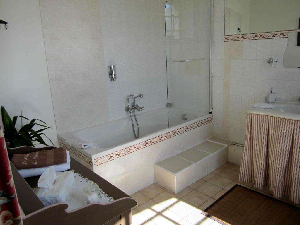 Chambre D'Hotes Le Moulin Des Landes Vernou-sur-Brenne Rom bilde